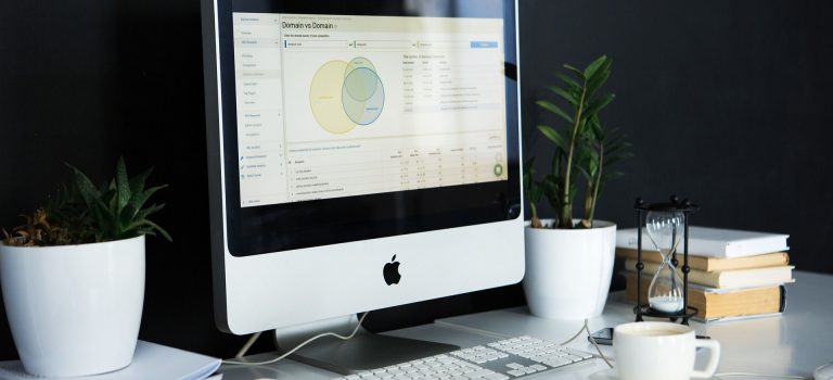 デジタルサイネージが変える現代の情報伝達と広告空間の新たな可能性